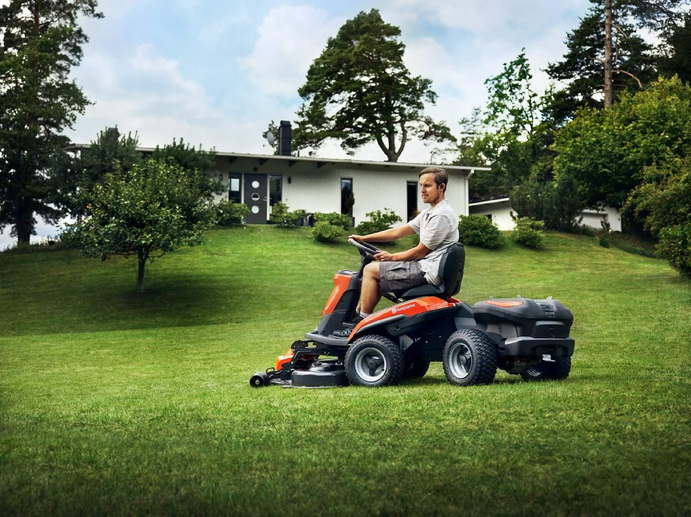 Husqvarna Akku-Frontmäher R 200iX AWD Dualbatterie - Grundgerät ohne Mähwerk – Bild 16